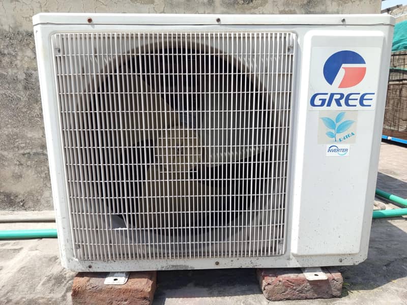 Gree inverter split AC 9