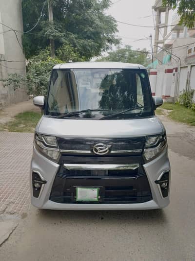 Daihatsu Tanto 2022