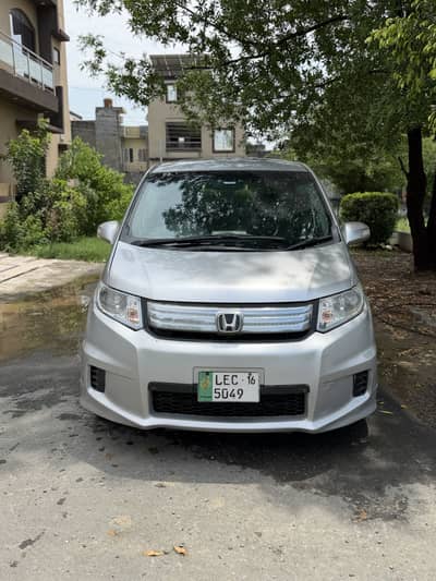Honda Spike 2013 / 2016 hone uses car 1st owner humary pas he hai