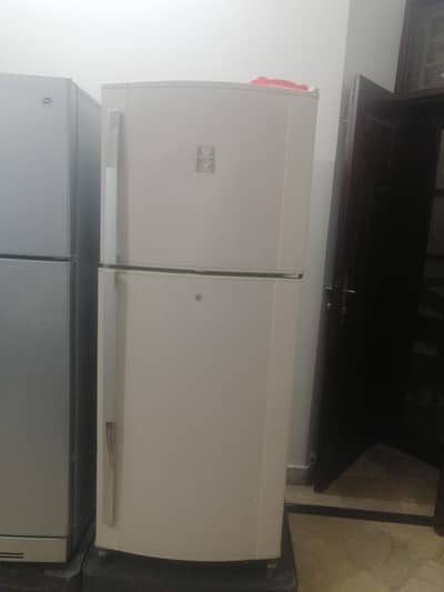dawlance fridge is for sale