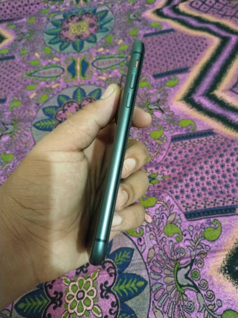 Apple iPhone 11 sim working 3