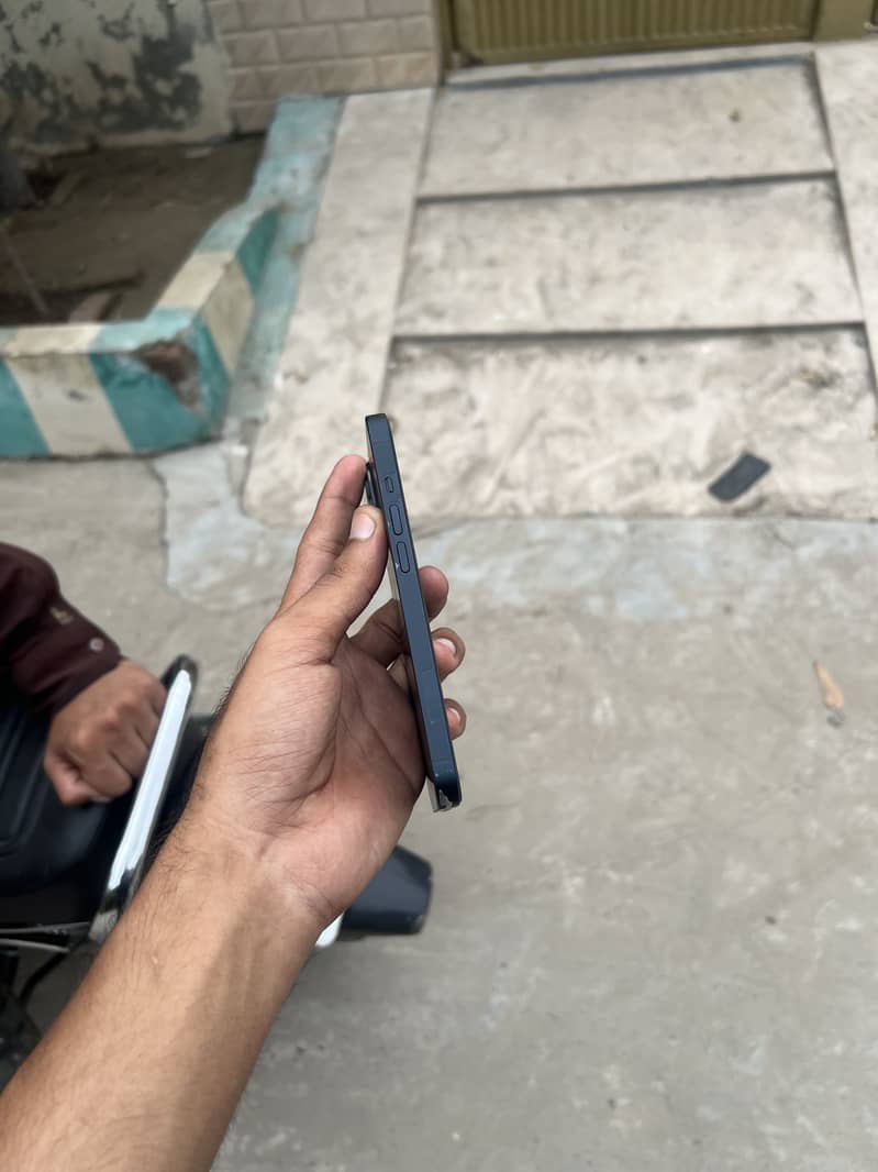 iPhone 14 1