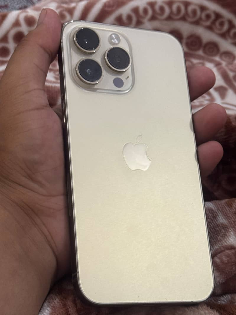 Apple iPhone 14 Pro Max 0