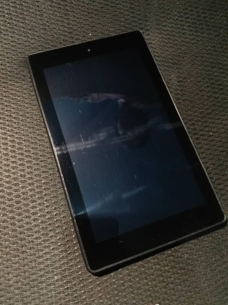 AMAZON 9TH GEN TABLET 1