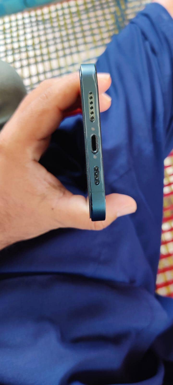 iphone 12 Pro max 6