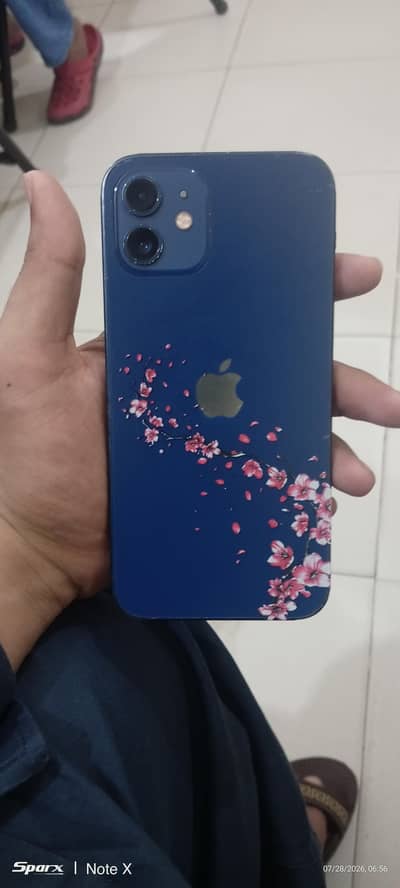 Apple iPhone 12
