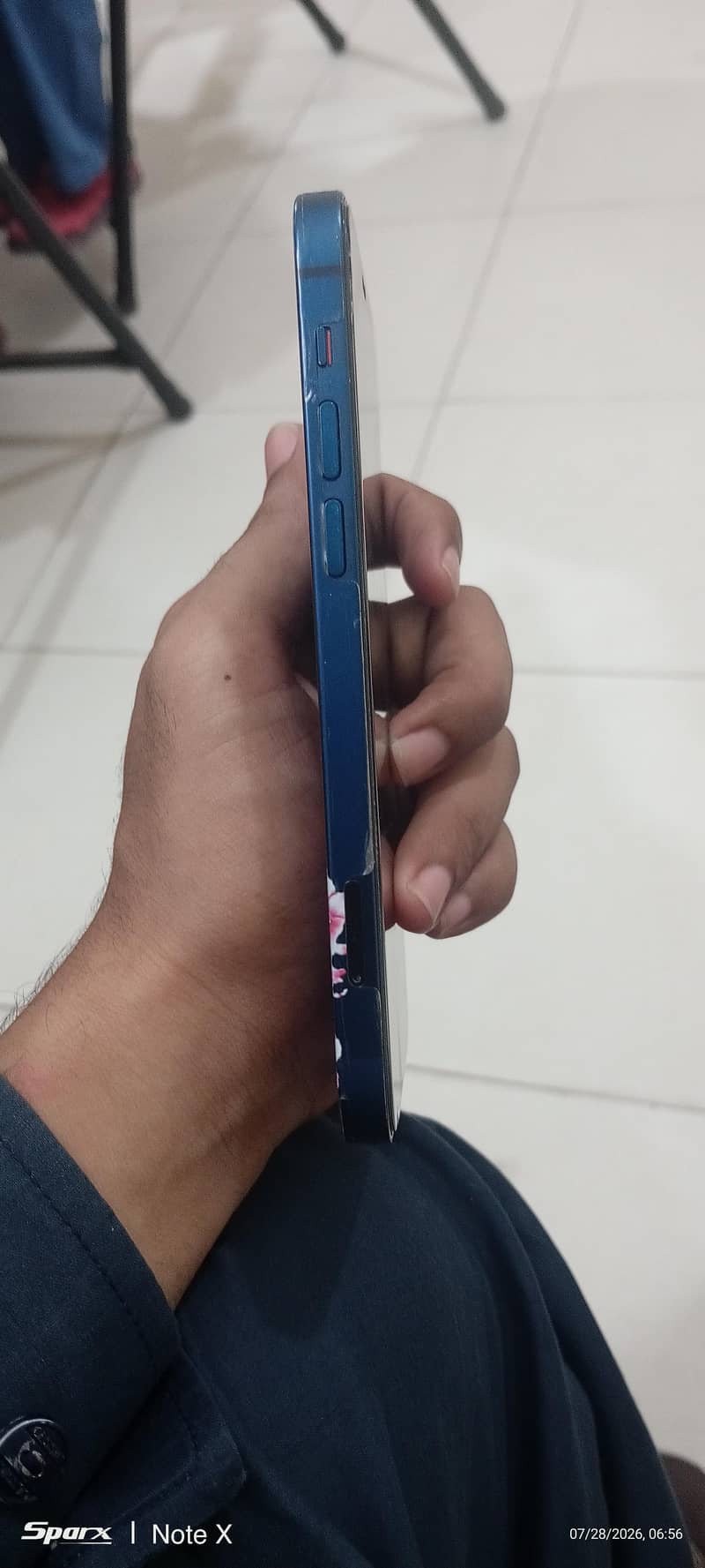 Apple iPhone 12 2