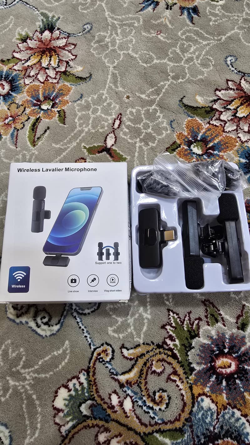 Lavalier Wireless Microphone 2