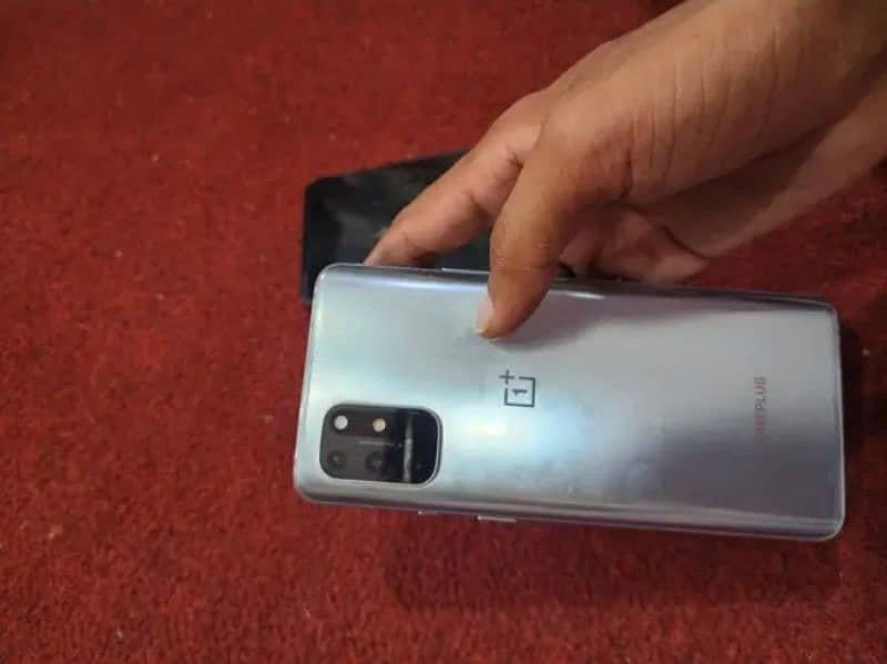 one plus 8T 2