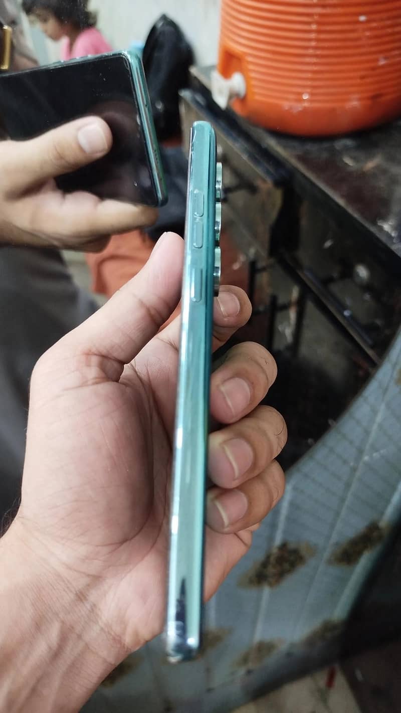 Tecno CAMON 40 2