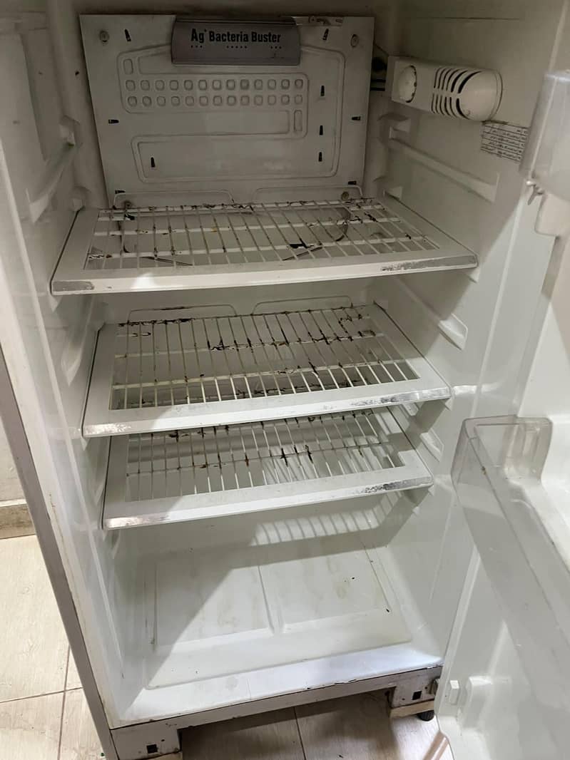 fridge 0