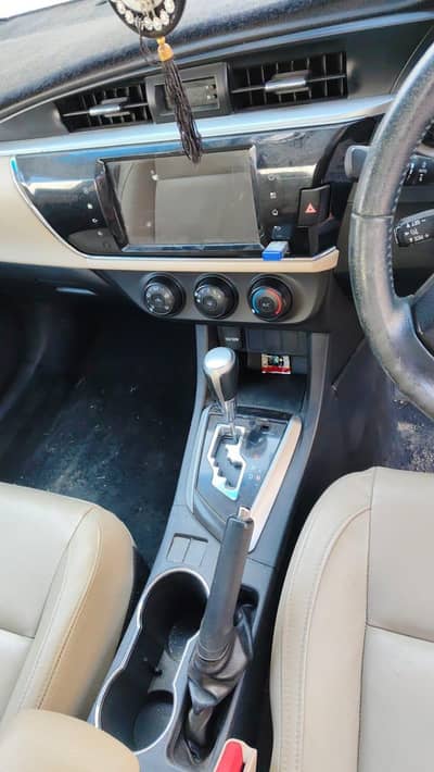 Toyota Corolla Altis Grande 2015