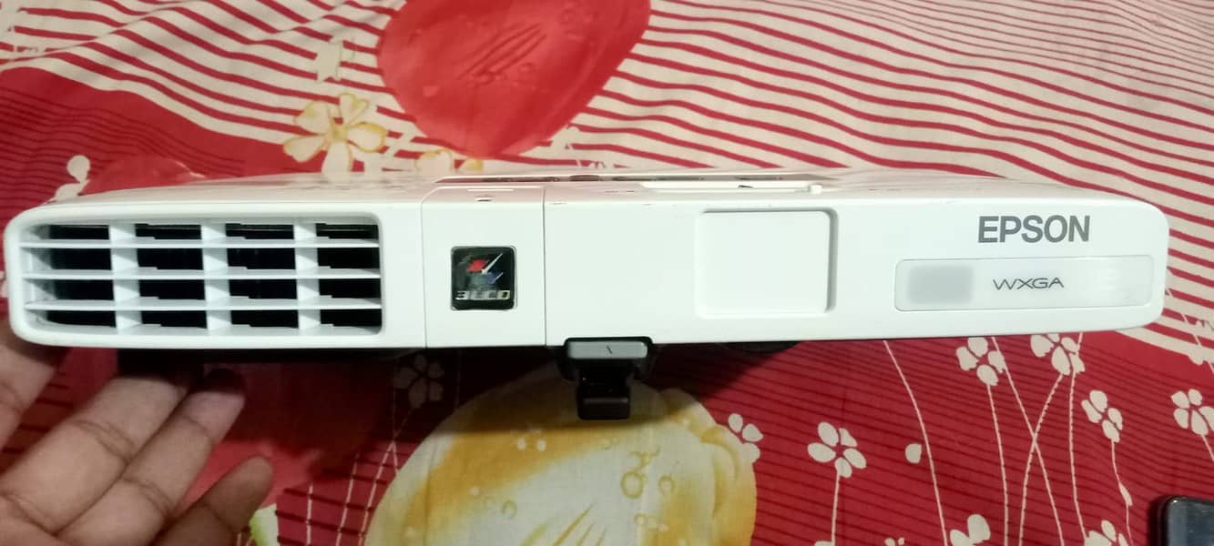 Projector Epson 1