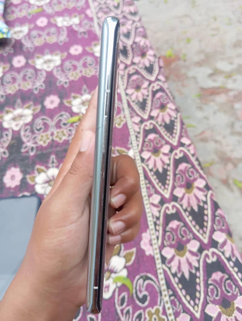 One Plus 9 Pro 1