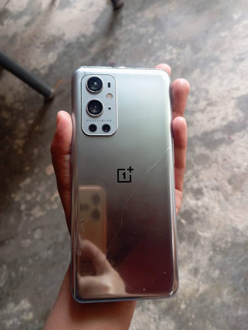 One Plus 9 Pro 4