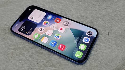 Apple iPhone 16