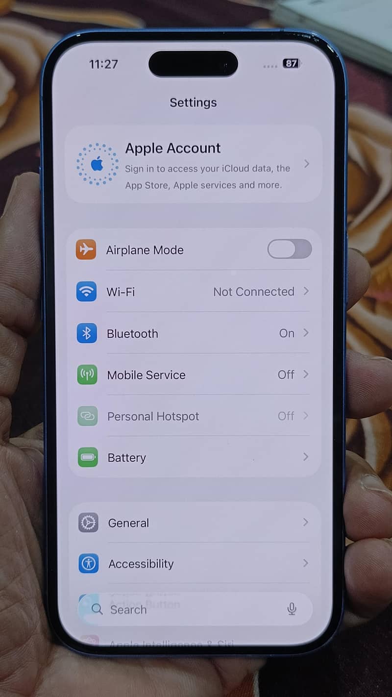 Apple iPhone 16 6