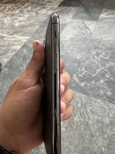 Apple iPhone 11 Pro