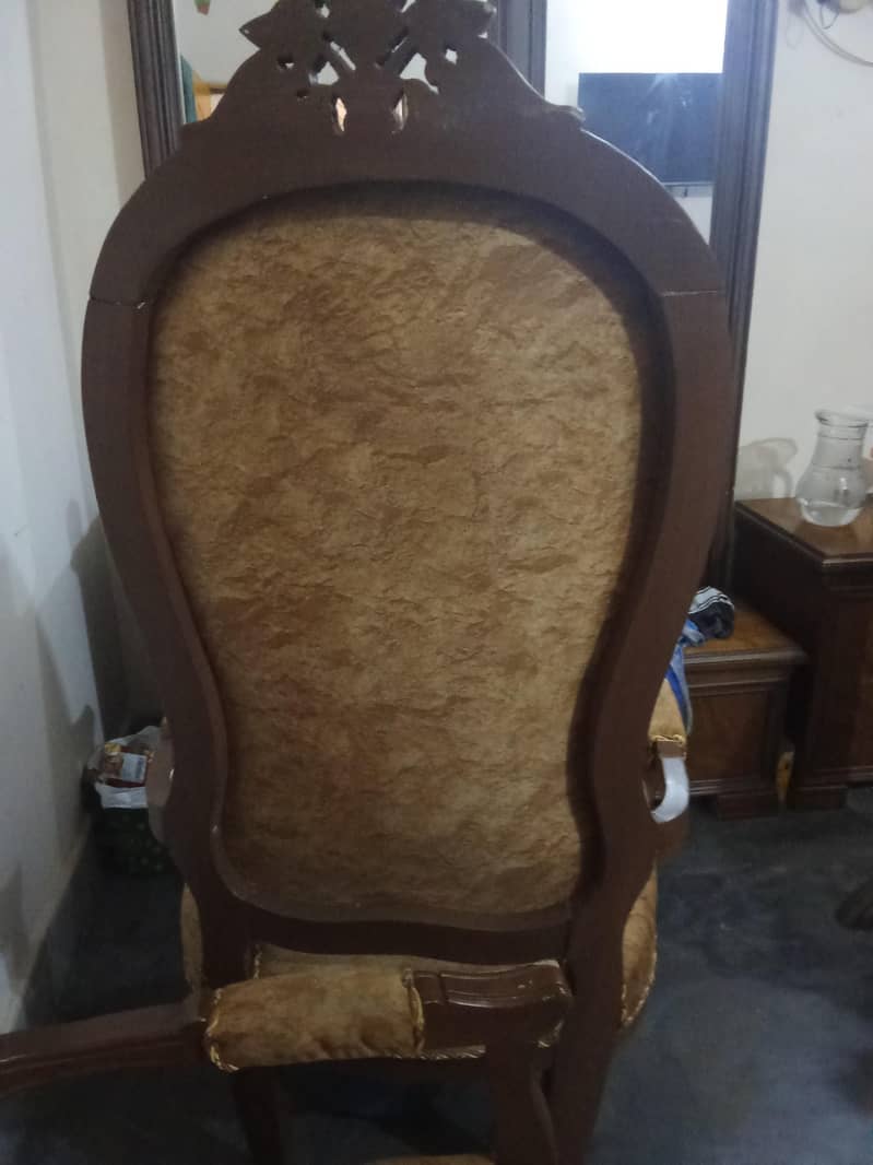 chairs 3