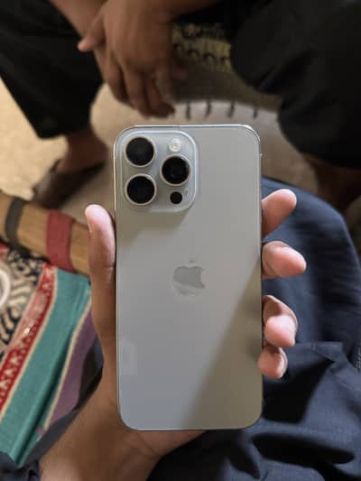 Apple iPhone 15 Pro Max