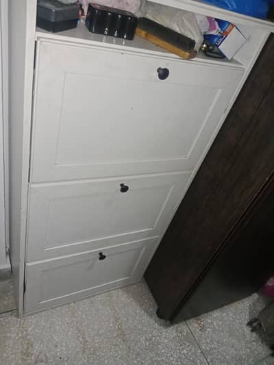 Ikea shoe rack with 3 shelf's