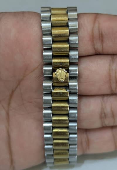 he is very beautiful watch