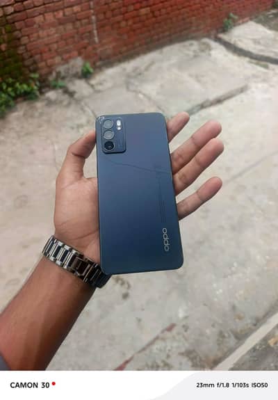 OPPO Reno6