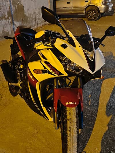 Original Yamaha 1st Owner Total Original Paint low mileage YZF R25