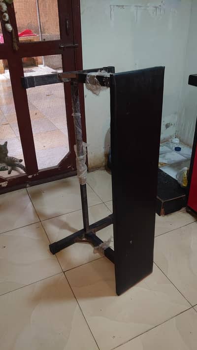 gym bench not adjustable