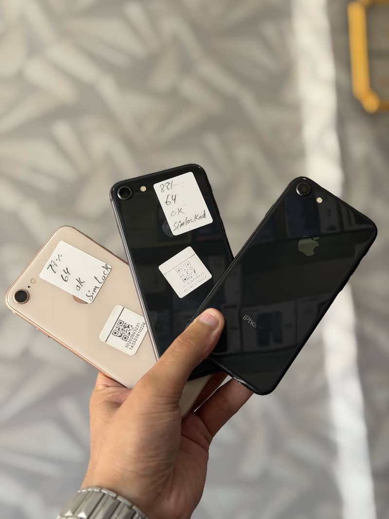 Apple iPhone 8 0