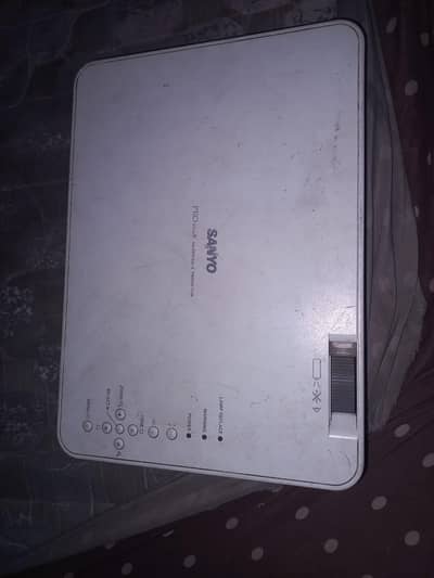 Projector for sale 03084384659