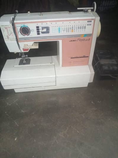 urgent sale sewing machine karhai wali