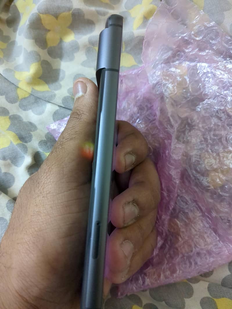Google Pixel 8 1
