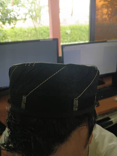 Madni cap