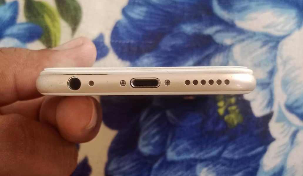 Apple iPhone 6 5