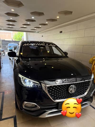 MG HS 2021