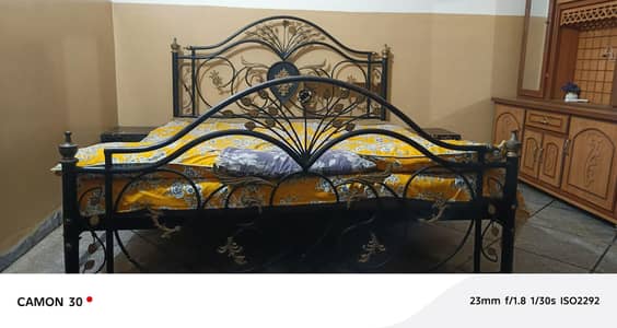 King Size iron double bed
