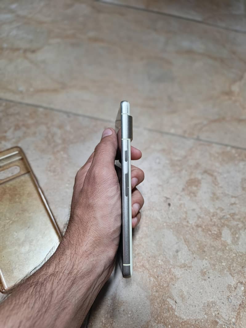 Google Pixel 7 3