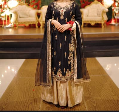 3 pc Fancy long shirt with lehnga 2 sizes are available xs and small