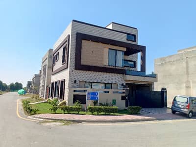 Olc B Block Corner House For Sale