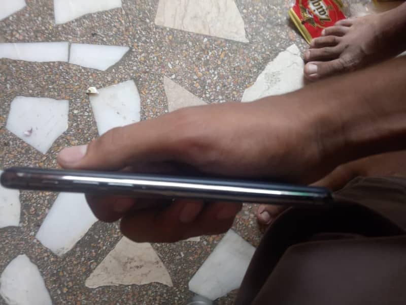 Apple iPhone X 3