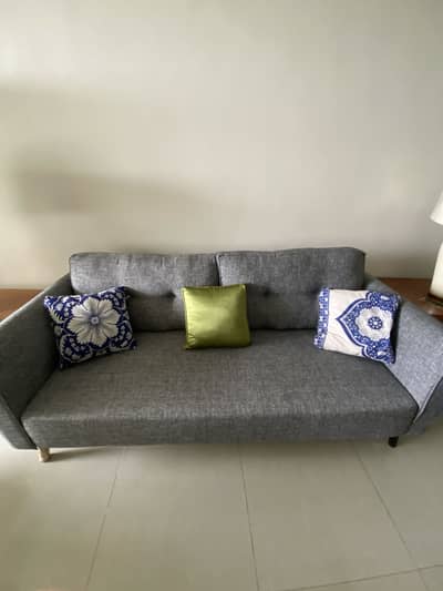 5 seater new habbitt sofa set