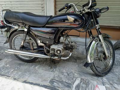 Honda 70 16/17 model my own name 03084830917