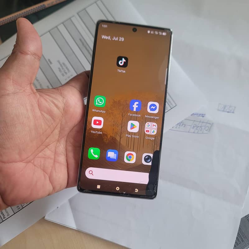 Infinix Note 40 6