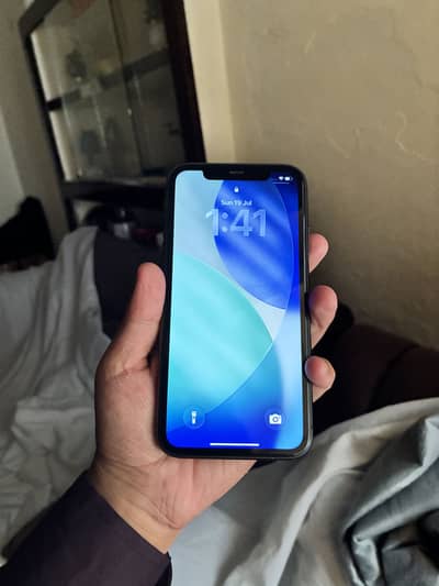 Apple iPhone 11 64 gb 78 Bh waterpack