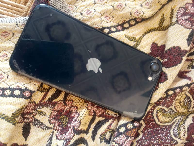 Apple iPhone SE3 1
