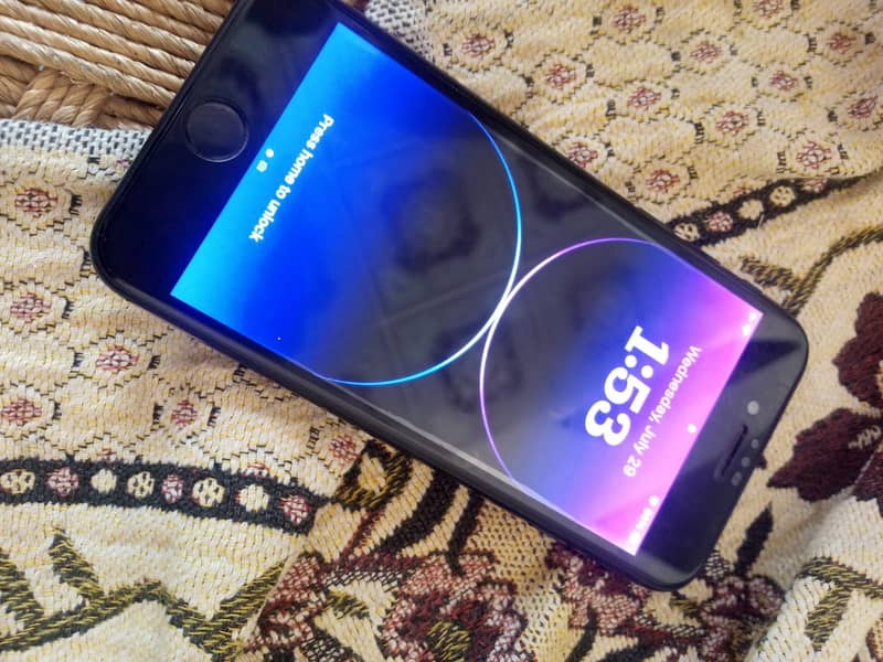 Apple iPhone SE3 5