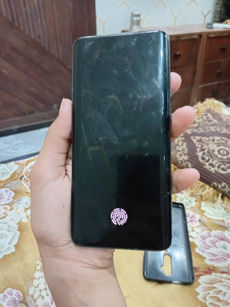 One Plus 7 Pro 1