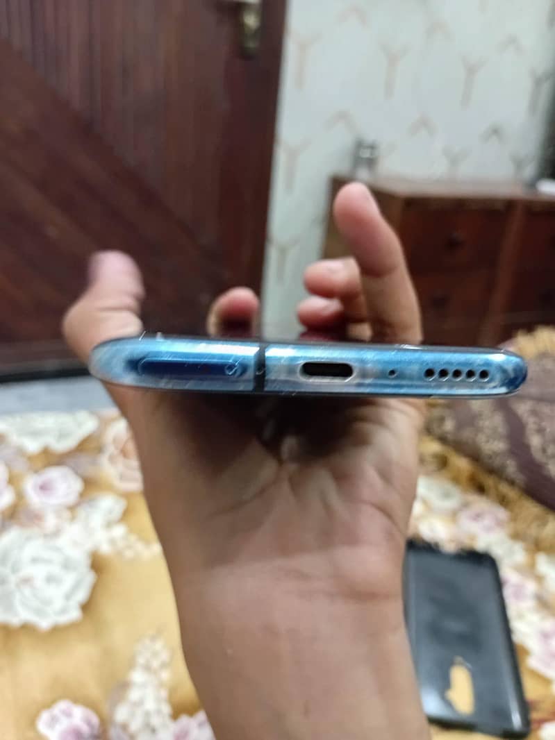 One Plus 7 Pro 3
