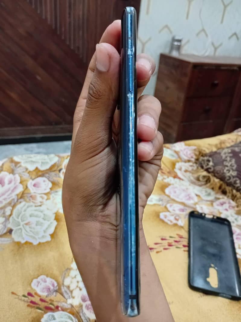One Plus 7 Pro 4